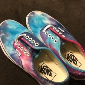 Brand New women’s Vans Size 8